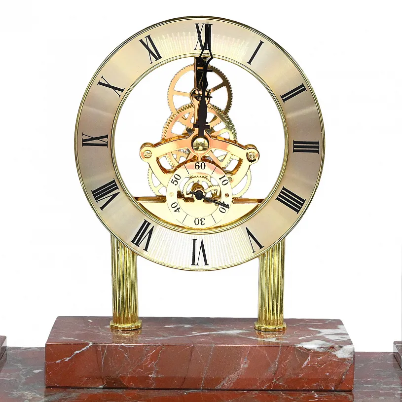 Часы интерьерные из яшмы "Лев"