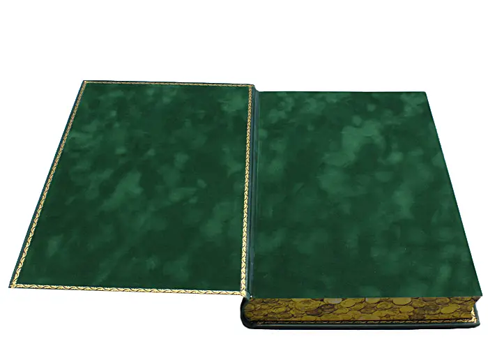 Книга в кожаном переплете "Банки и банкиры" в футляре