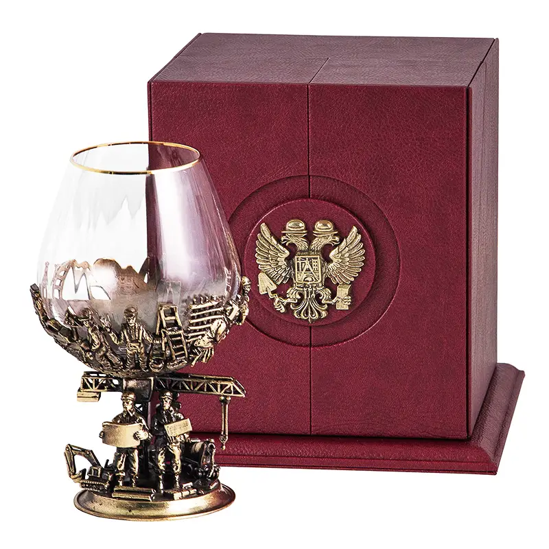 Бокал для коньяка "Строители" в подарочном футляре