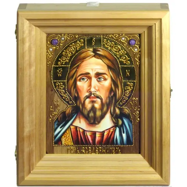 Икона "Господь Вседержитель" на мореном дубе с нимбом из сусального золота в березовом киоте