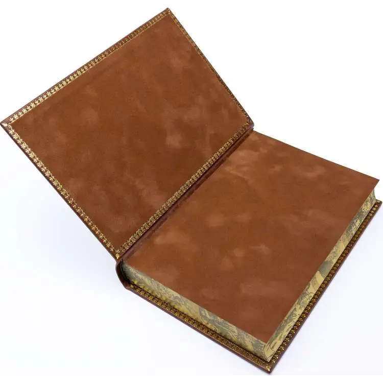 Подарочное издание в коже "История Российского государства" Борис Акунин