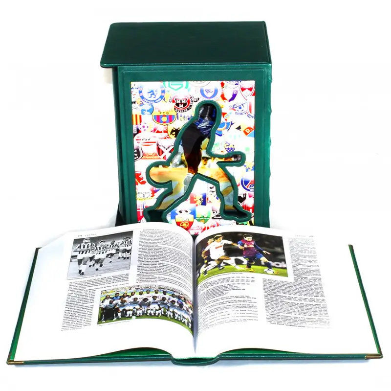 Подарочное издание книги "Футбол" в 3-х томах в кожаном переплете
