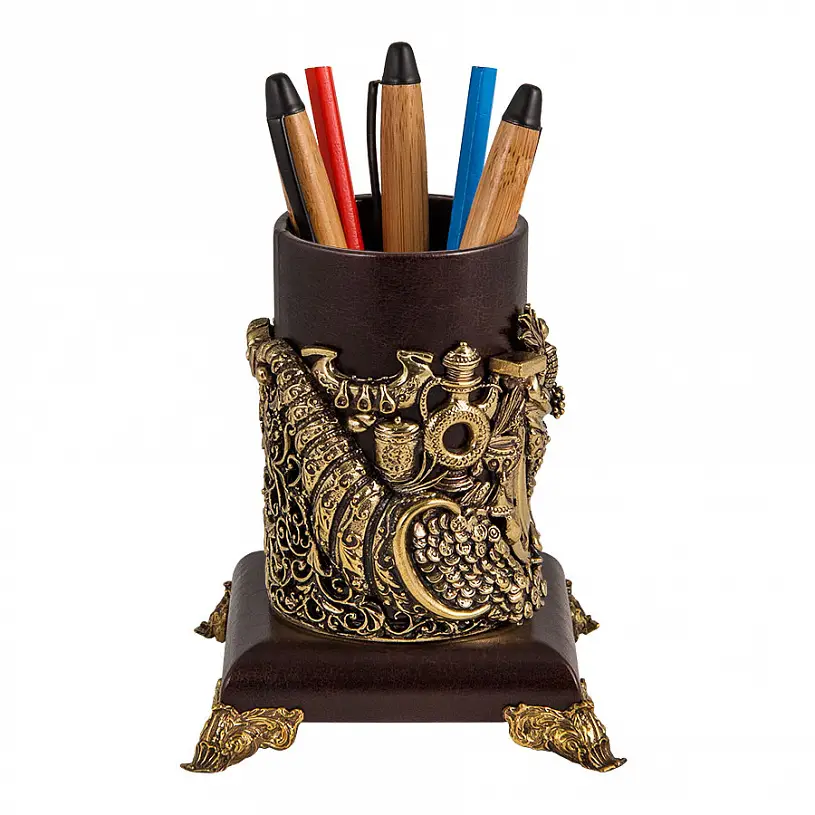 Подставка для письменных принадлежностей "Рог изобилия"