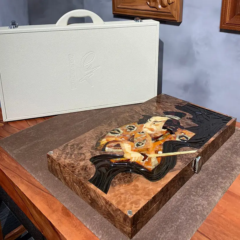 Нарды из янтаря "Самурай"