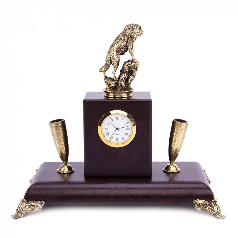 Держатель для письменных принадлежностей с часами "Волк"