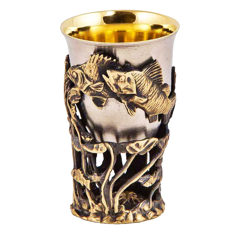 Подарочный набор книга в коже и 6 стопок "Рыбацкий" Л.П. Сабанеев