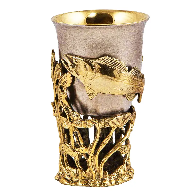 Подарочный набор книга в коже и 6 стопок "Рыбацкий" Л.П. Сабанеев