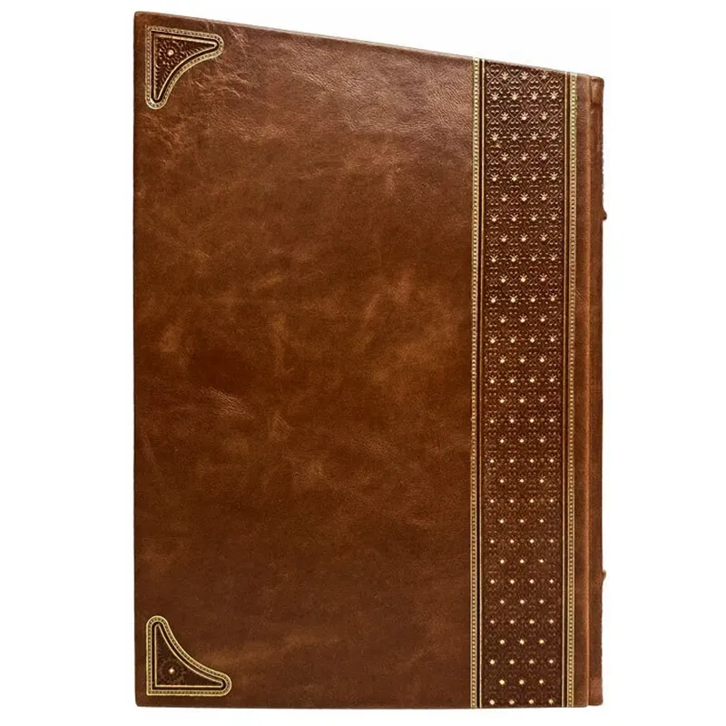 Книга в кожаном переплете "История Русского балета"
