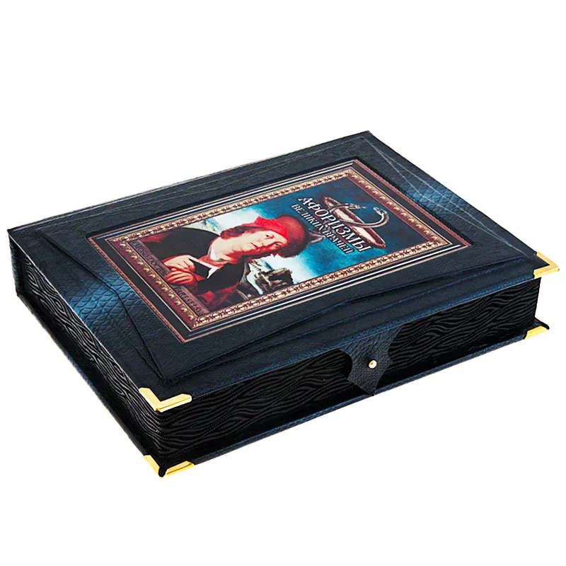 Книга в кожаном переплете " Афоризмы великих врачей" (в футляре)