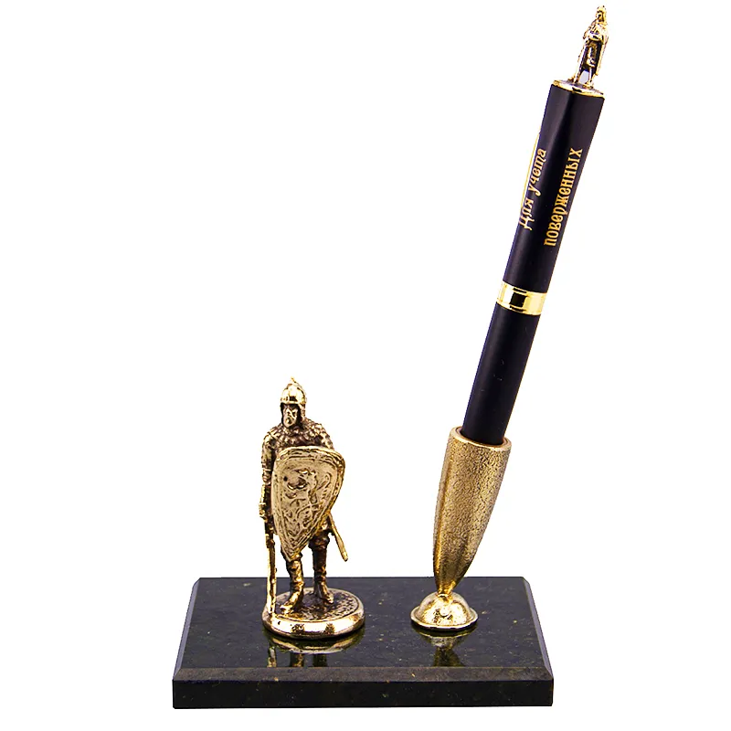 Настольный набор "Защитник" в футляре