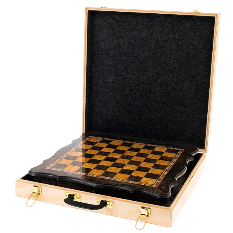 Шахматы из карельской березы "Королевство"