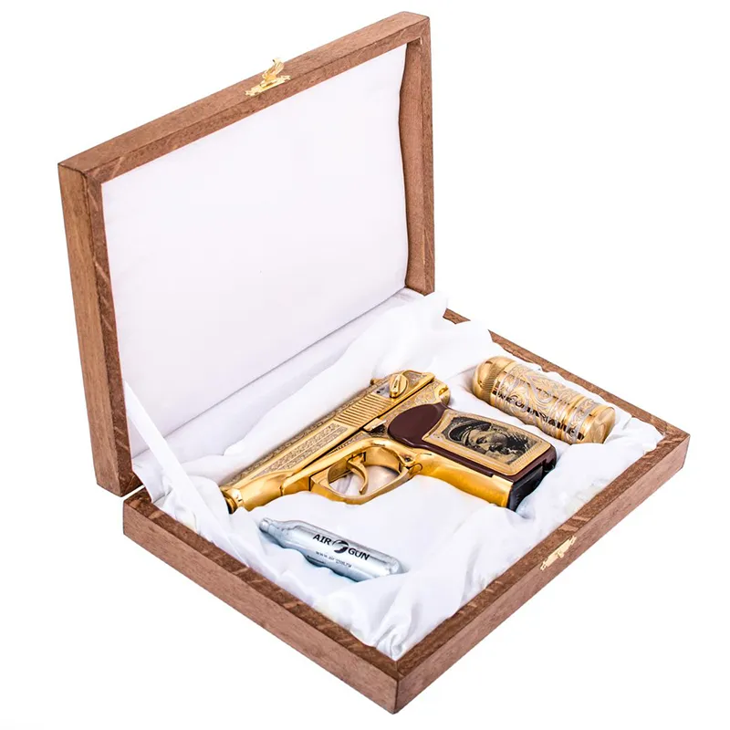 Золотой пистолет "Железный Феликс" пневматический