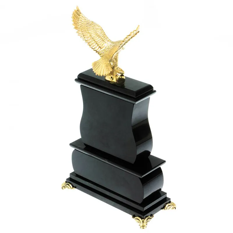 Часы настольные из яшмы "Орел"