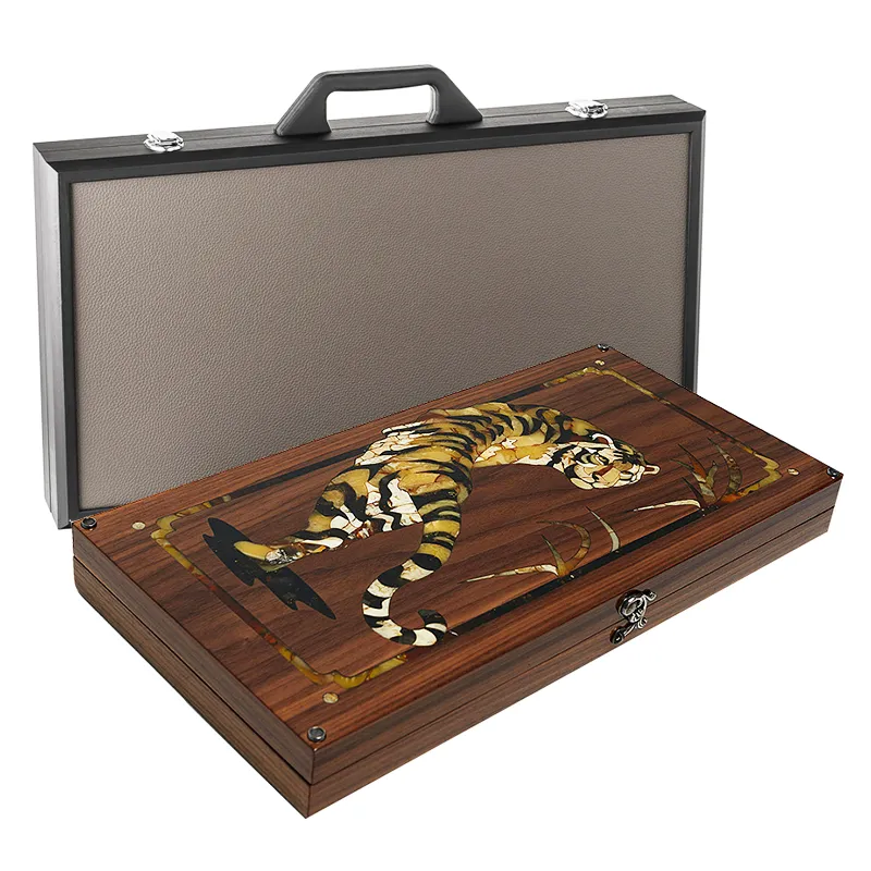 Нарды из янтаря "Крадущийся тигр"