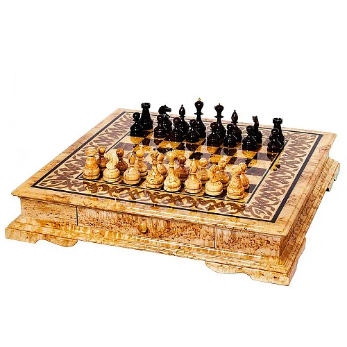 Шахматы из карельской березы 65х65