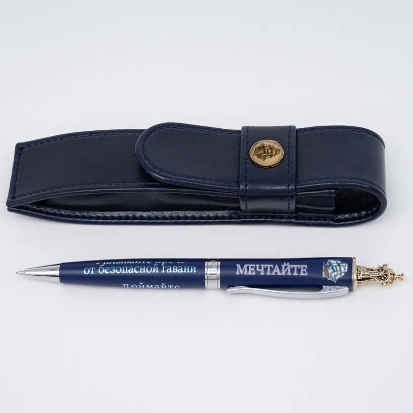 Блокнот с ручкой в футляре "Капитан дальнего плавания"