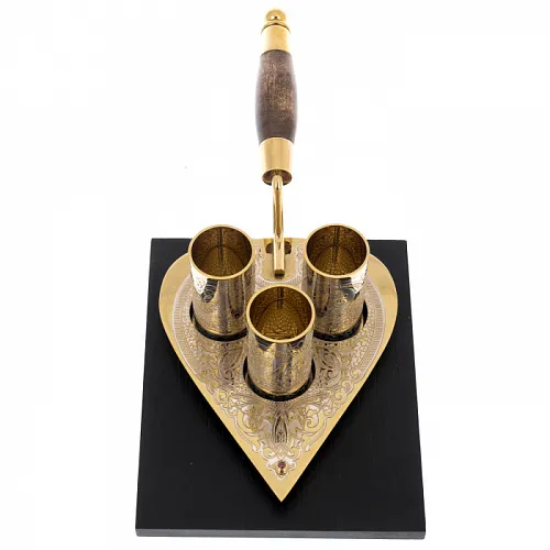 Питейный набор "Золотой мастерок" со стопками (Златоуст)