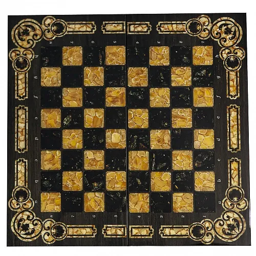 Шахматы из корня ореха и янтаря "Арабески марин"