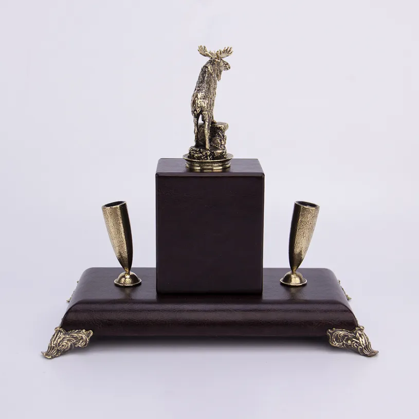 Держатель для письменных принадлежностей с часами "Лось"