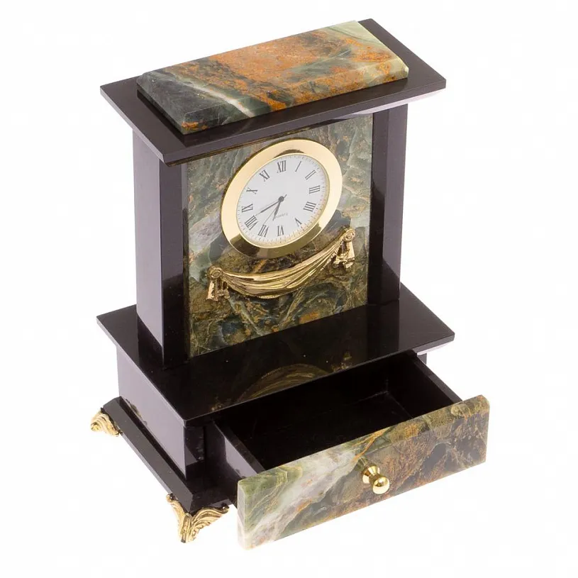 Настольные часы из камня "Классик" 