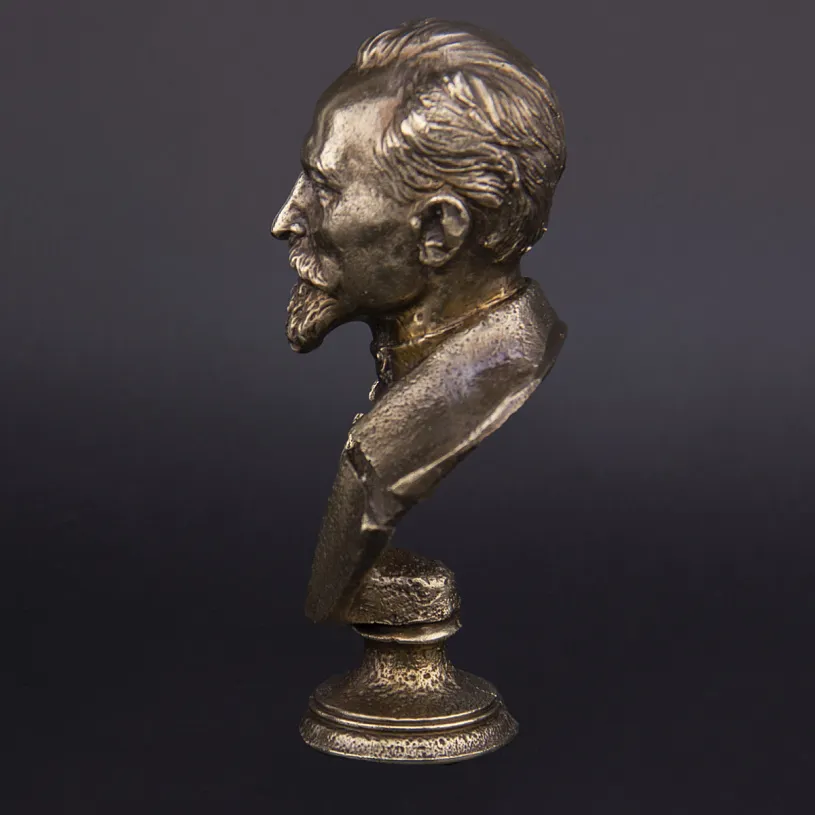 Бронзовый бюст "Железный Феликс" 
