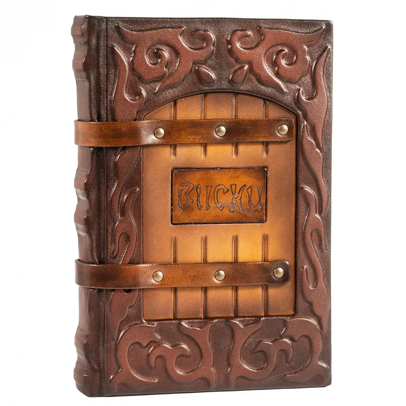 Книга подарочная в коже "Виски"