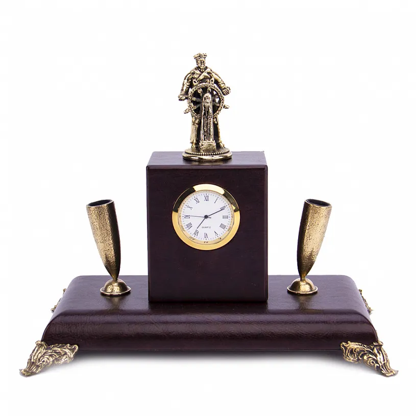 Держатель для письменных принадлежностей с часами "Капитан"