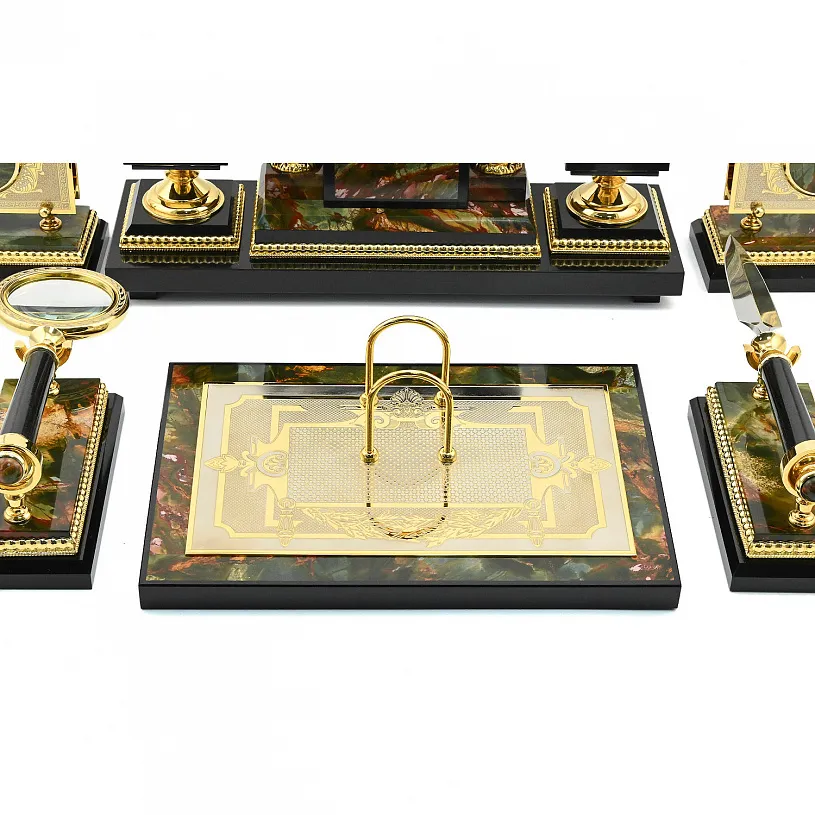 Настольный письменный набор из яшмы "Георгий победоносец" Златоуст