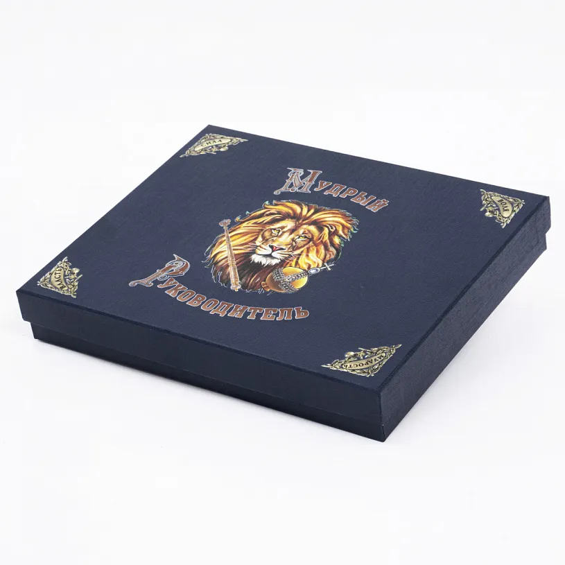 Подарочный набор блокнот с ручкой в футляре "Лев"