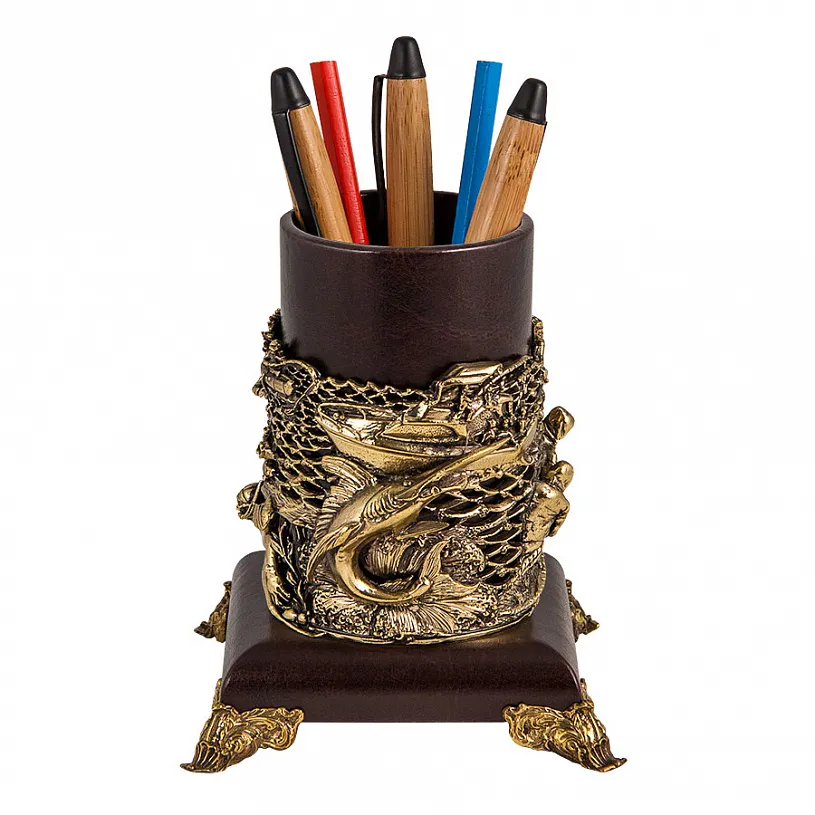 Подставка для письменных принадлежностей "Рыбак"