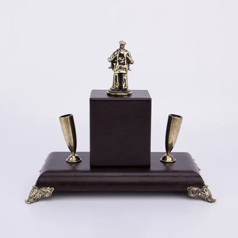 Держатель для письменных принадлежностей с часами "Капитан"