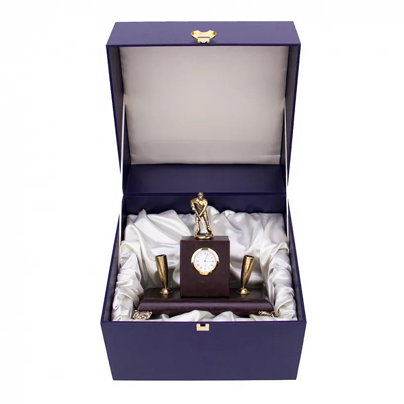 Держатель для письменных принадлежностей с часами "Хоккеист"