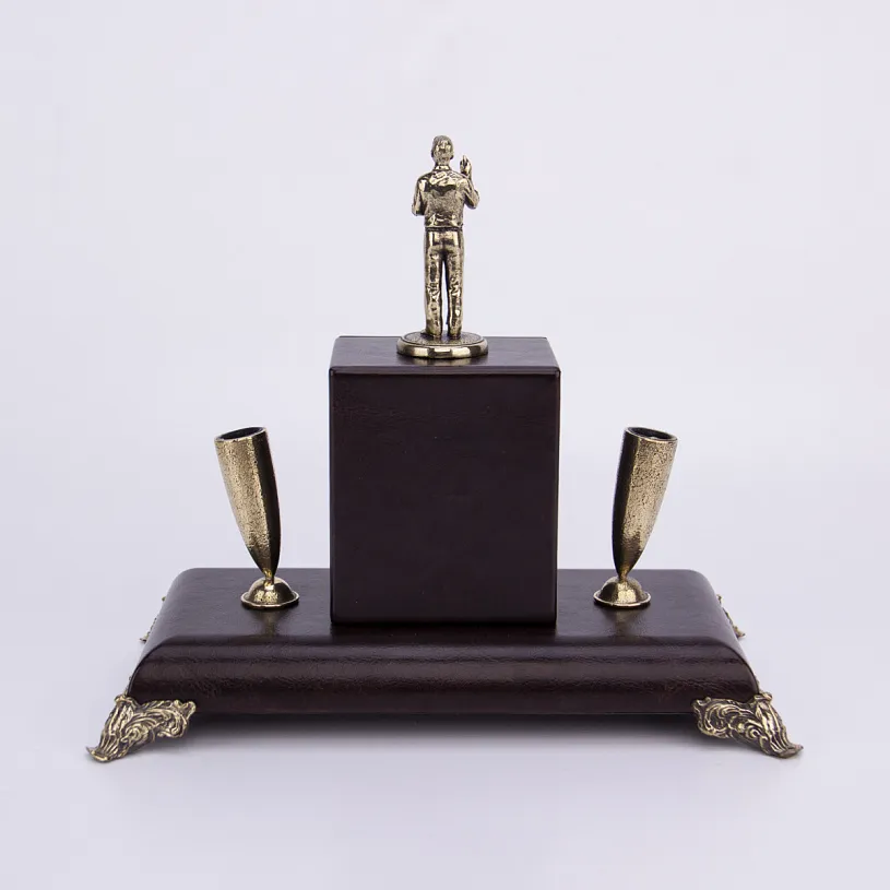 Держатель для письменных принадлежностей с часами "Учитель"