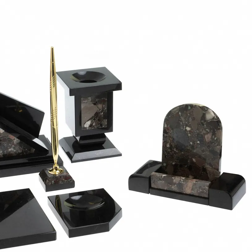 Настольный набор из конгломерата