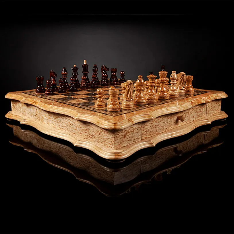 Шахматы из карельской березы "Королевство"