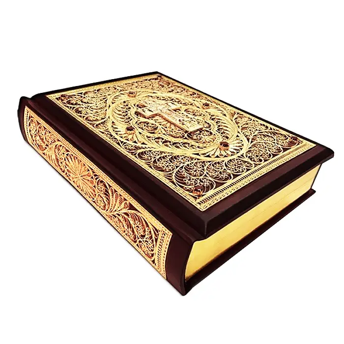 Библия большая с литьем и филигранью (золото) и гранатами в замшевой шкатулке