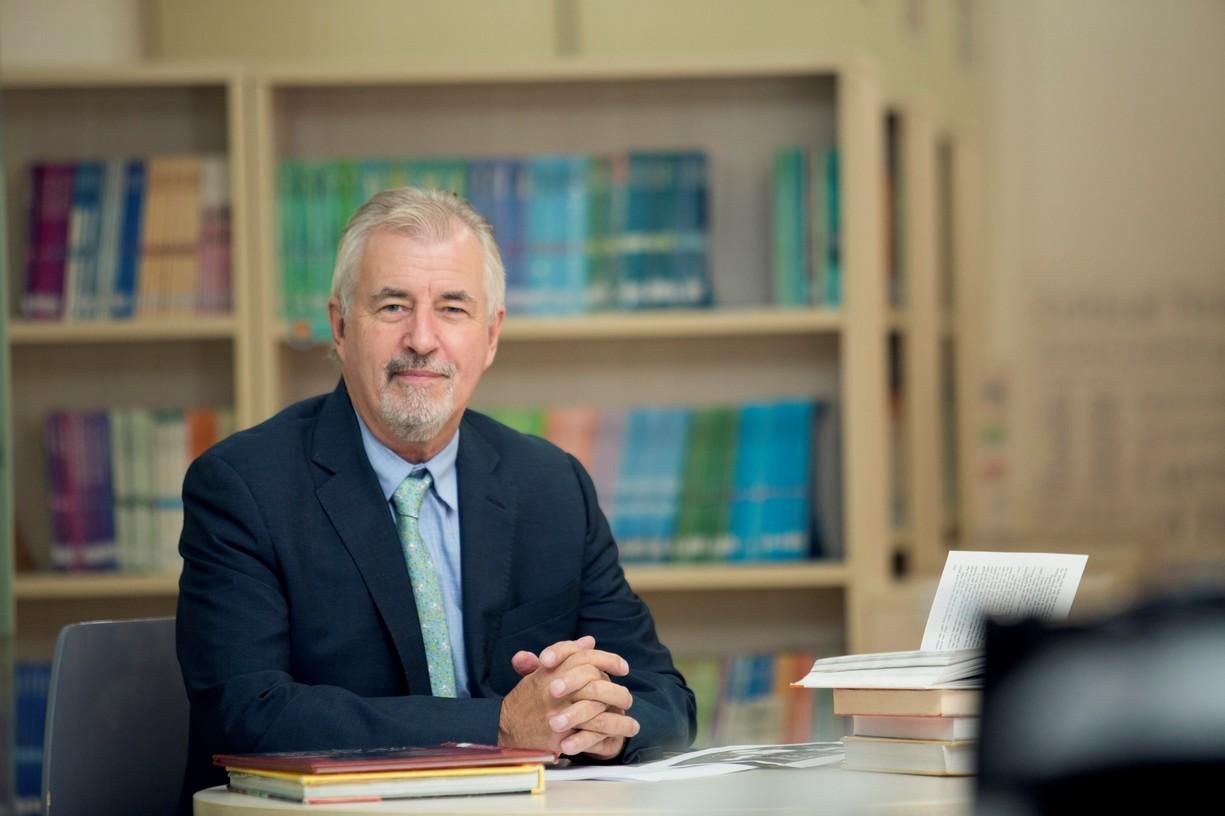 Что можно подарить директору школы?