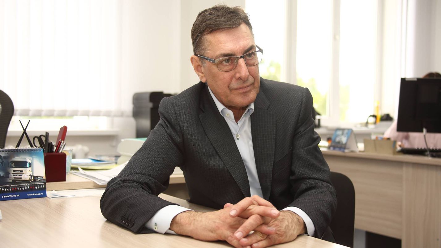 Что подарить генеральному директору?