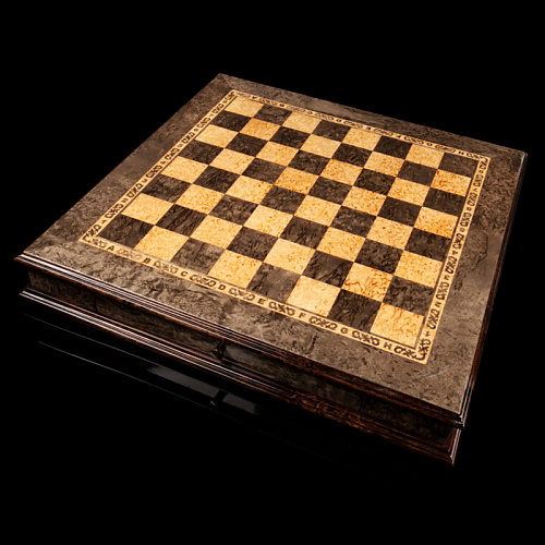 Шахматы из мореной карельской березы "Классик"