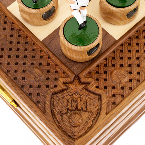 Подарочные шахматы из дуба "Футбол, ЦСКА"