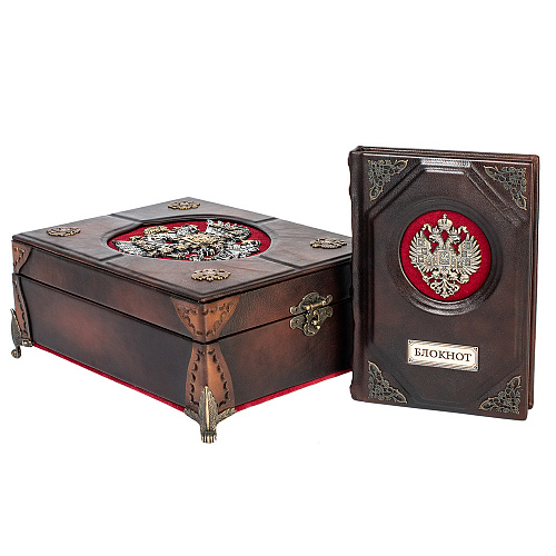 Ежедневник в подарочном футляре из натуральной кожи