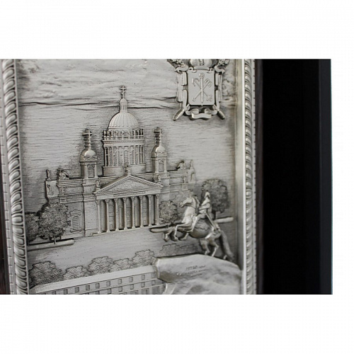 Подарочная книга "Санкт-Петербург" в футляре