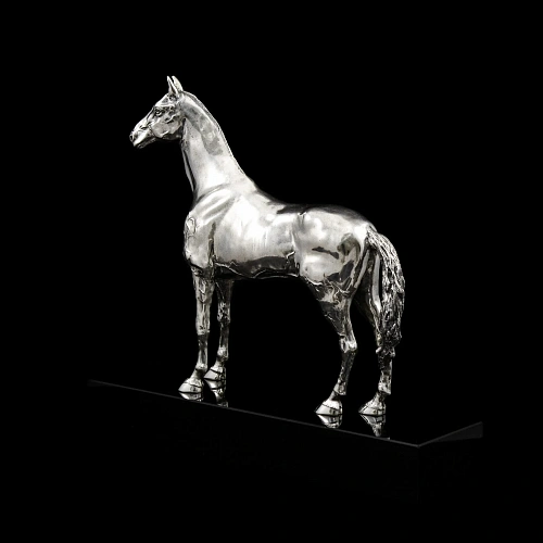 Статуэтка из серебра "Лошадь"