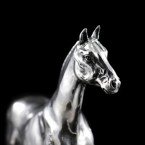 Статуэтка из серебра "Лошадь"