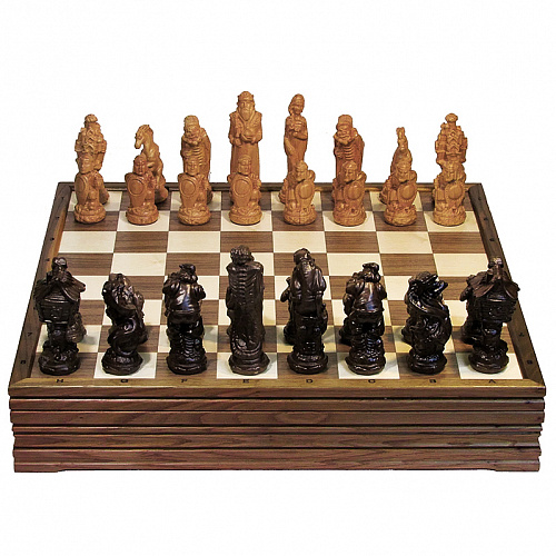 Шахматы резные из дуба "Сказка " 