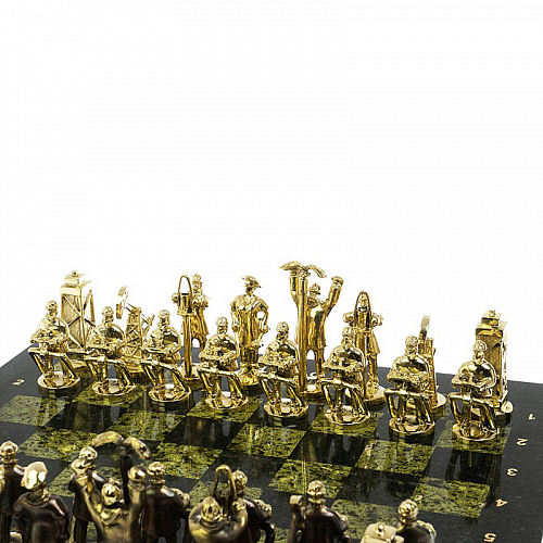 Шахматы из змеевика "Нефть" 