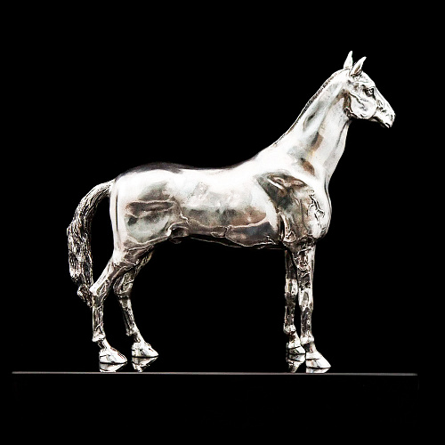 Статуэтка из серебра "Лошадь"