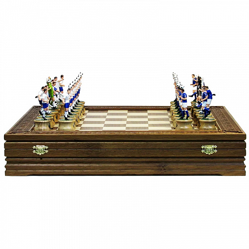 Подарочные шахматы из дуба "Футбол, Динамо"