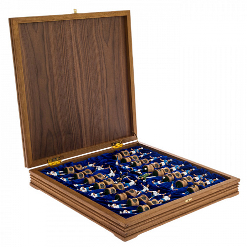 Подарочные шахматы из дуба "Футбол, Динамо"