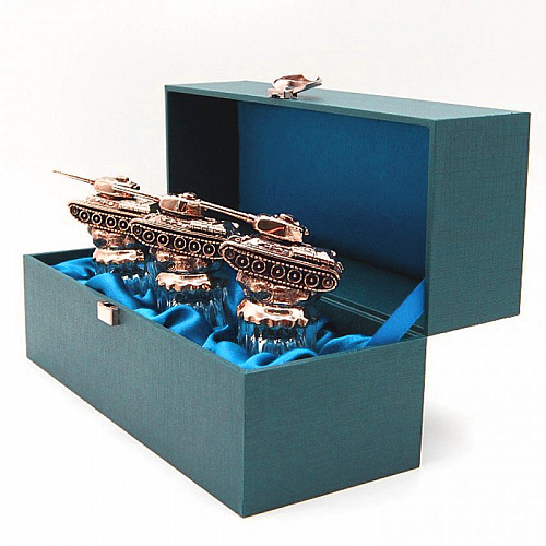 Набор из 3-х рюмок перевертышей "Танк  Т-34"